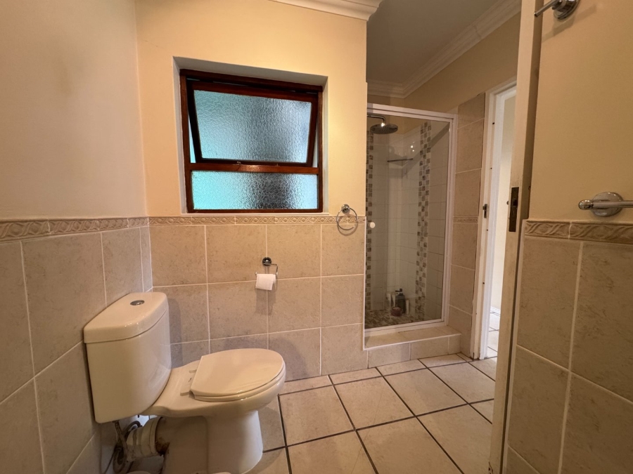  Bedroom Property for Sale in Signal Hill Western Cape